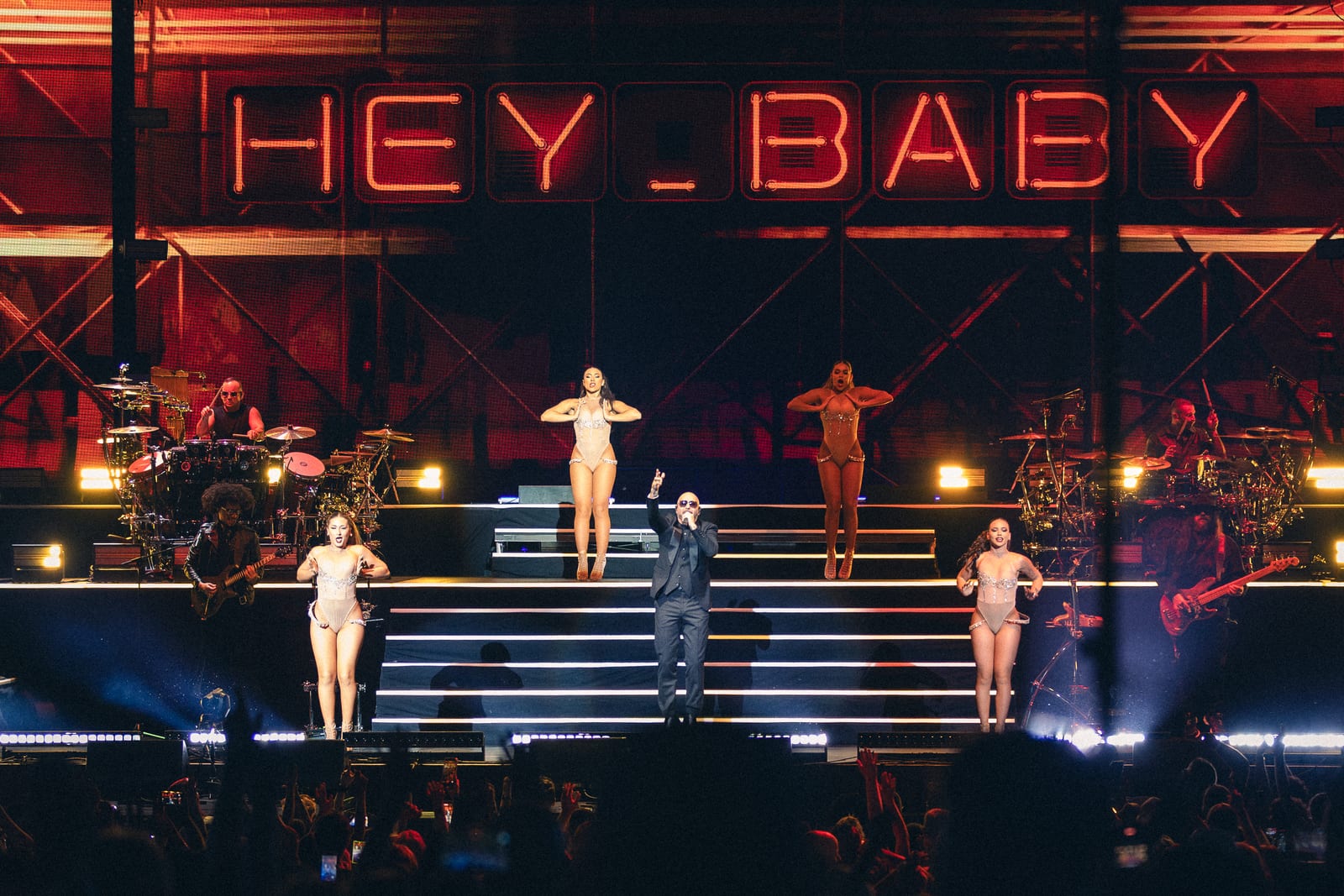 Pitbull concert photo 56
