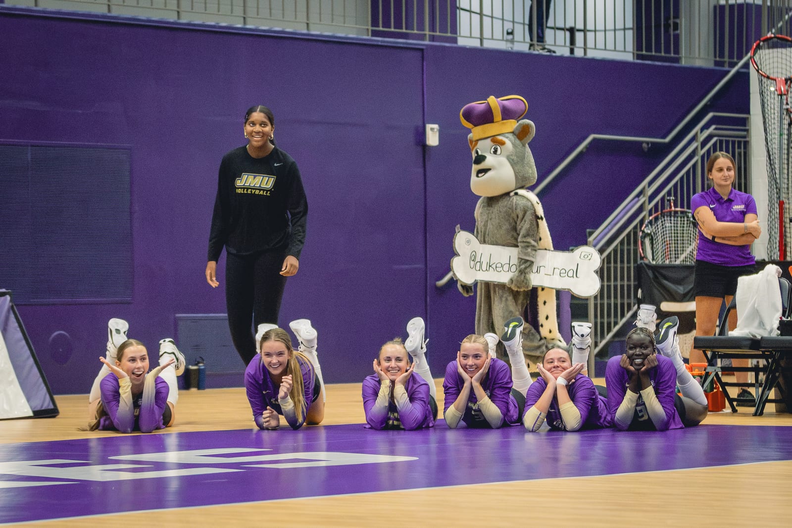 JMU vs. Loyola volleyball photo 13