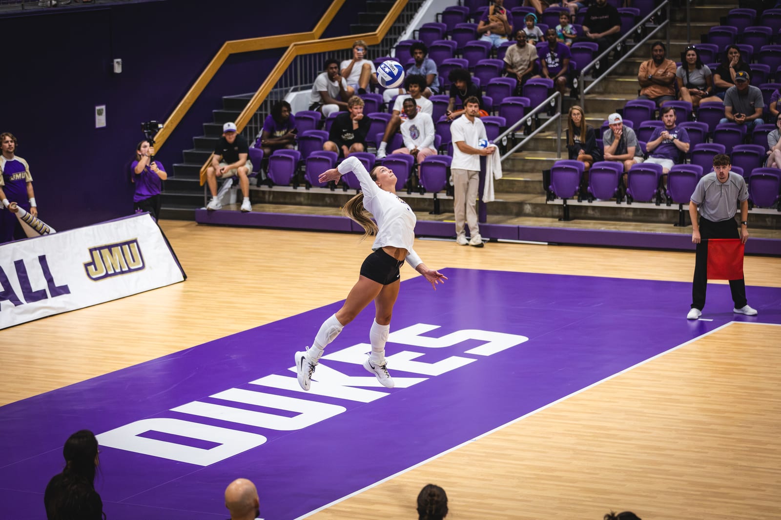 JMU vs. Loyola volleyball photo 27